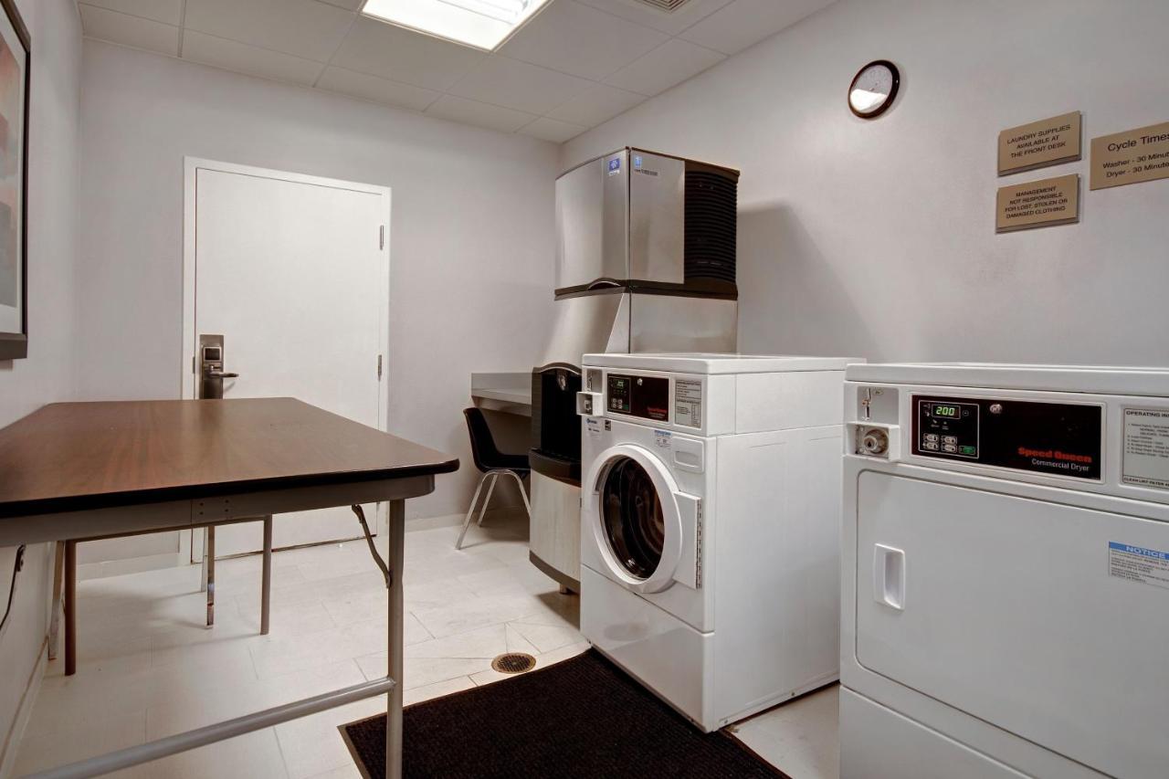 Springhill Suites Erie Kearsarge Exterior photo