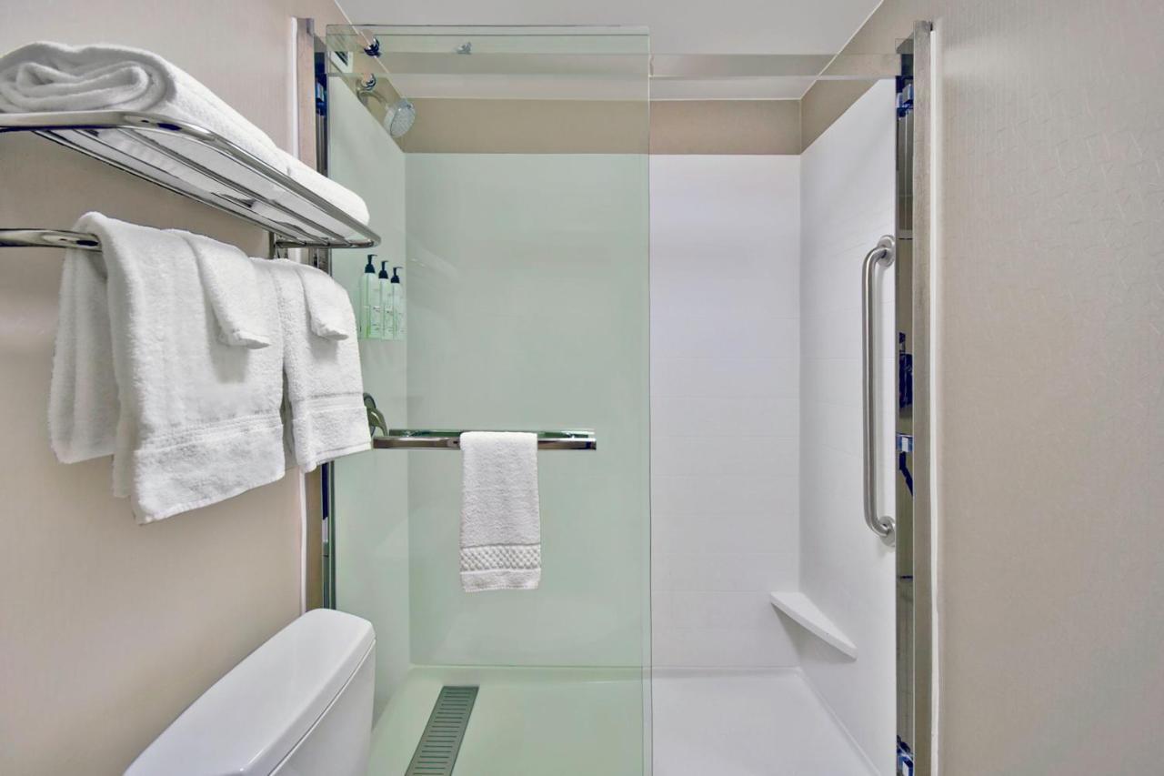 Springhill Suites Erie Kearsarge Exterior photo