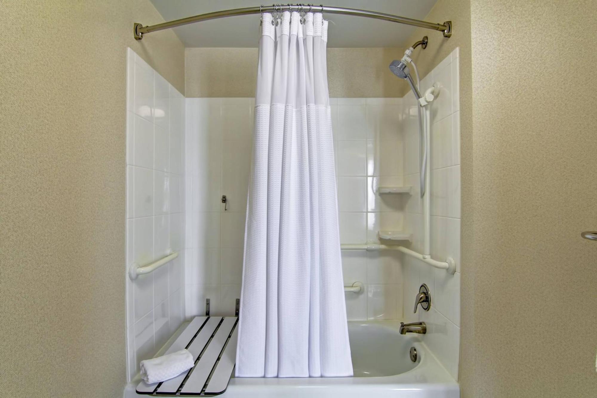 Springhill Suites Erie Kearsarge Exterior photo